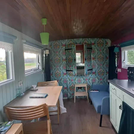 Luxury tent Pipowagen Mamaloe