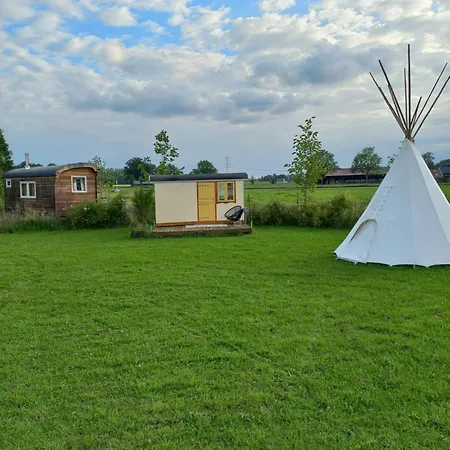 Pipowagen Mamaloe Luxury tent Vierakker